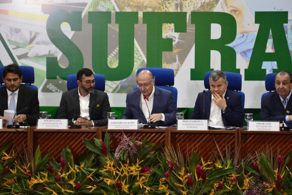 Alckmin assina contrato de gestão do CBA: &#8220;AM como protagonista da nova década&#8221;