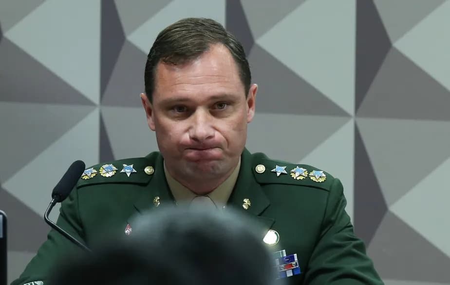 Mauro Cid nega tentativa de fuga e é liberado depois de depor à PF