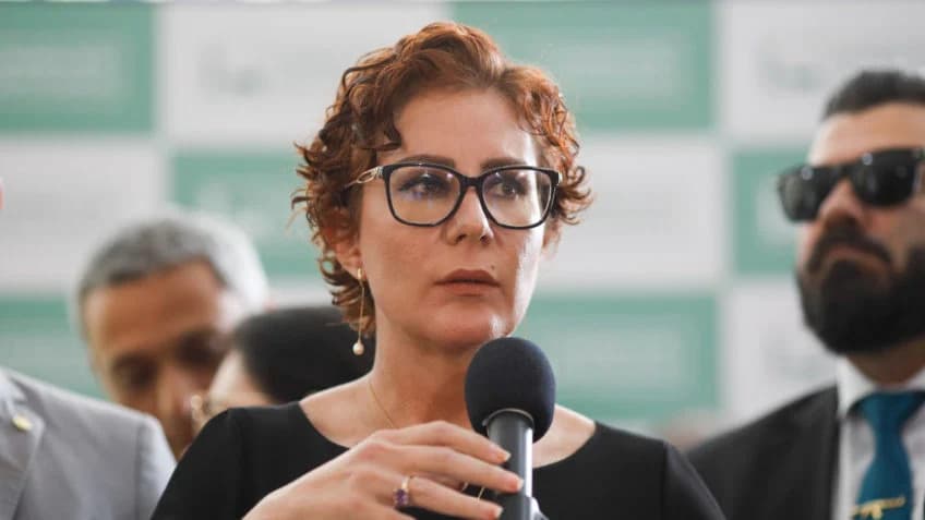 Zambelli diz ter arrecadado R$ 166 mil algumas horas depois de pedir pix nas redes