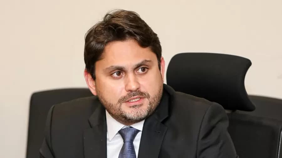 PGR denuncia ministro Juscelino Filho por corrupção; é o 1º nome do novo governo Lula denunciado