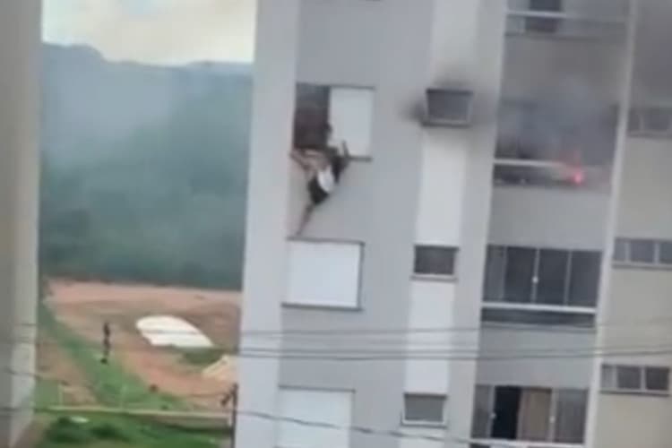 Criança que incendiou apartamento dos avós teria pesquisado &#8220;rituais de bruxaria&#8221; no celular