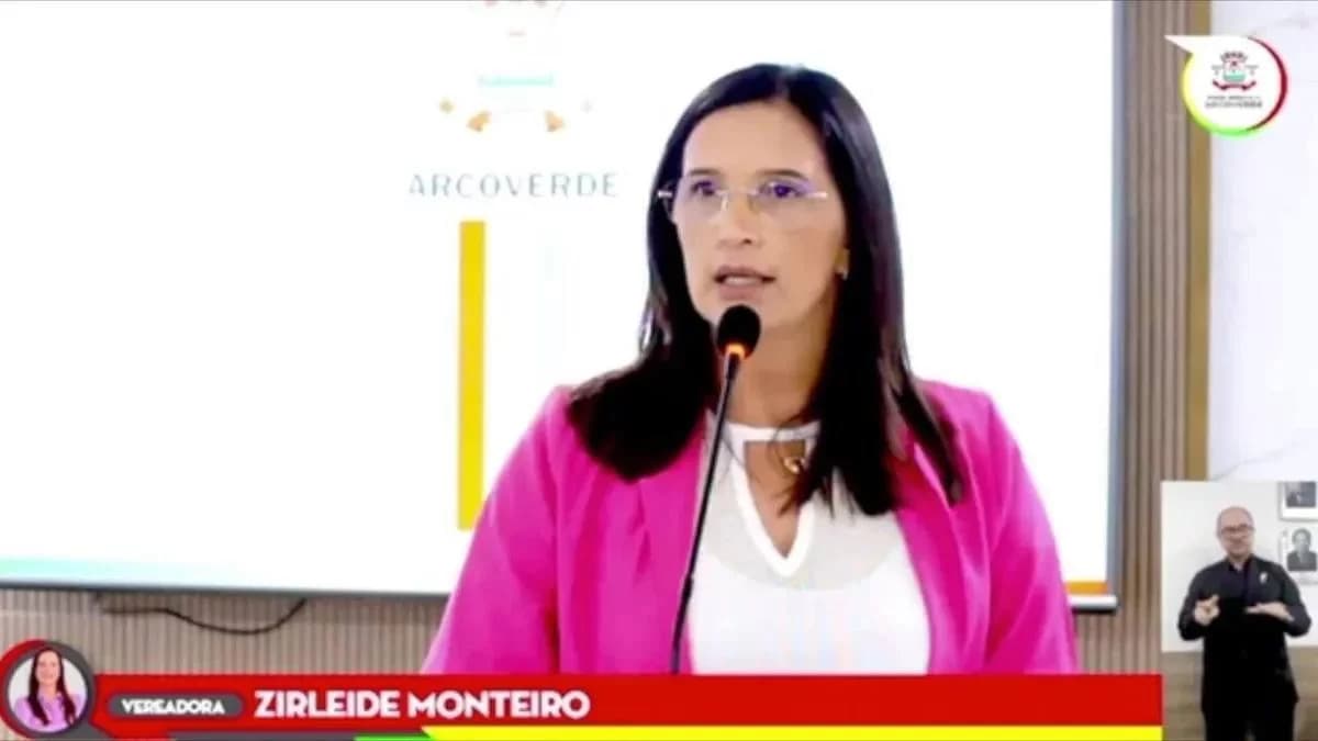 PE: Vereadora que chamou filho autista de adversária de &#8220;castigo de Deus&#8221; é expulsa do partido