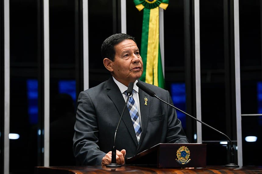 Ex-ministro da Defesa no governo Bolsonaro será ouvido em ação que pode cassar Mourão