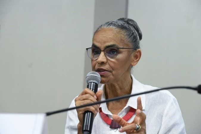 Marina Silva expressa solidariedade e coordena esforços para combater incêndios florestais em São Paulo