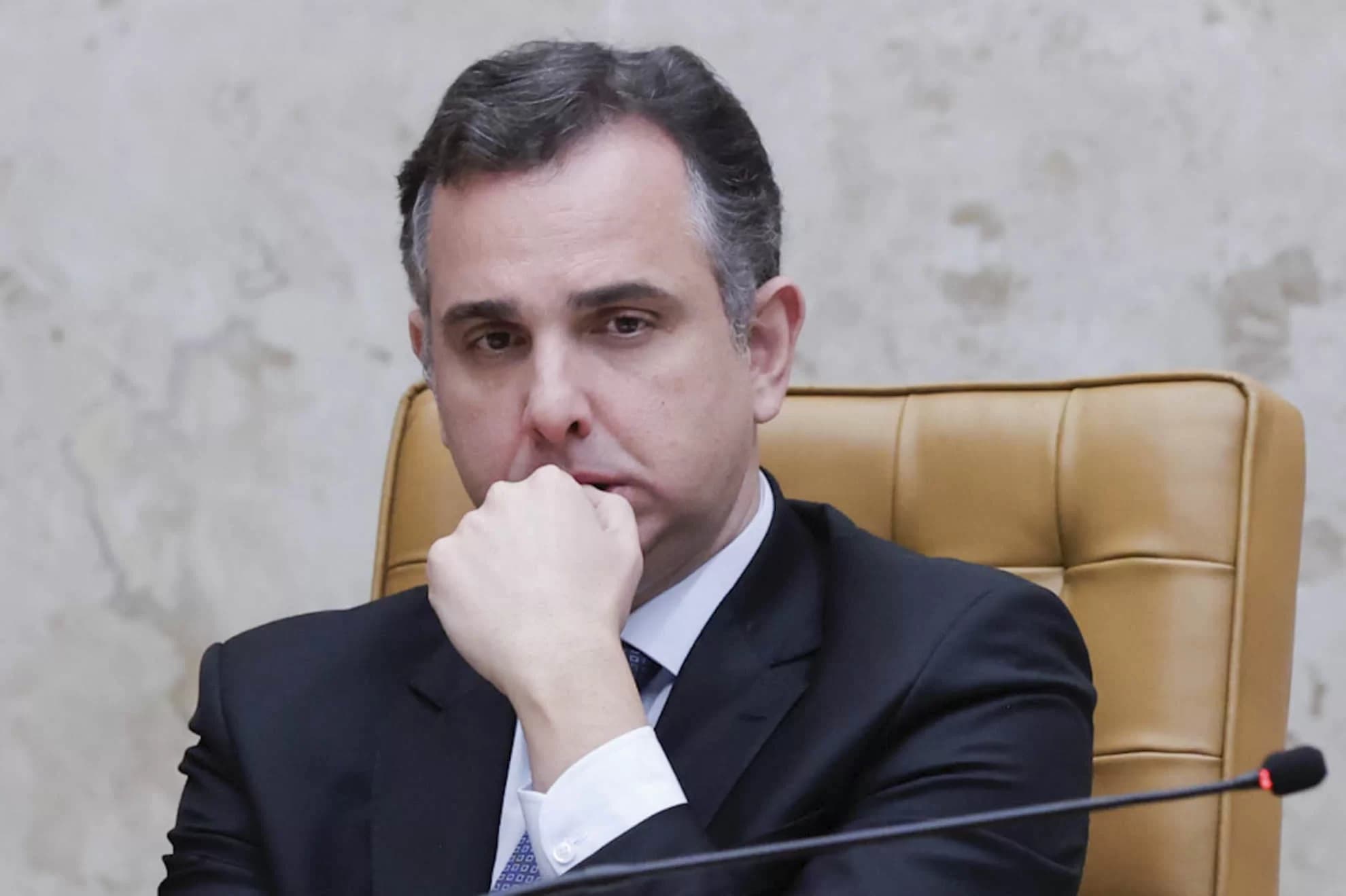 STF: Presidente do Senado defende elevação de idade mínima e mandato