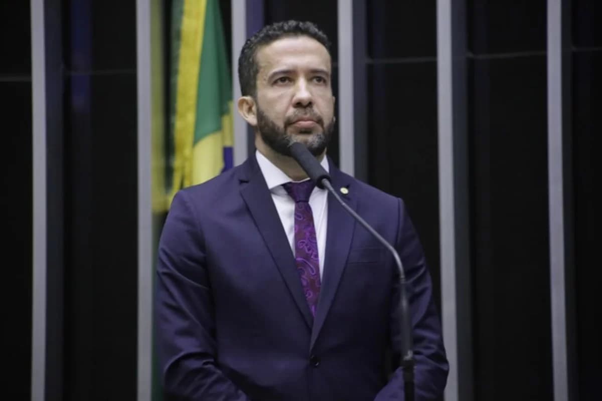 Com recurso inédito da oposição, Janones enfrenta novo capítulo em acusação de “rachadinha” na Câmara