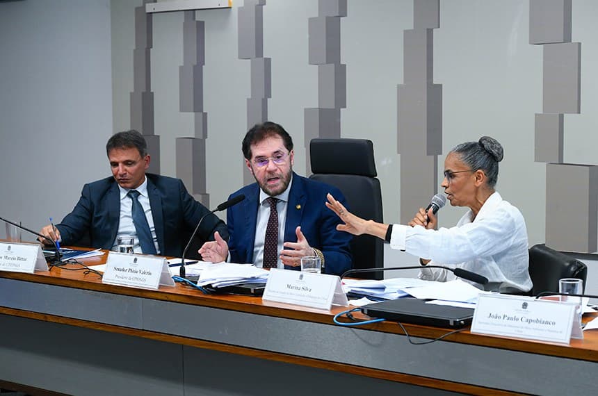 &#8220;Isso aqui não é a COP. Isso aqui é a CPI das ONG&#8217;s&#8221;, diz Plínio a Marina em meio a discussão