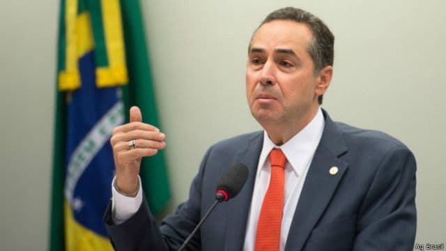Política de drogas no Brasil é &#8220;fiasco&#8221;, afirma Barroso