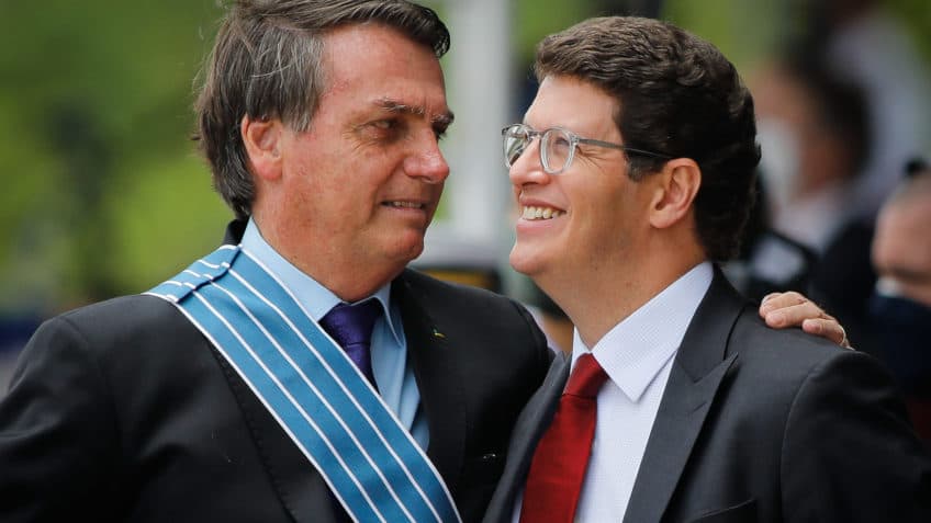 Bolsonaro defende “Salles prefeito” e indica ruptura com Nunes em SP