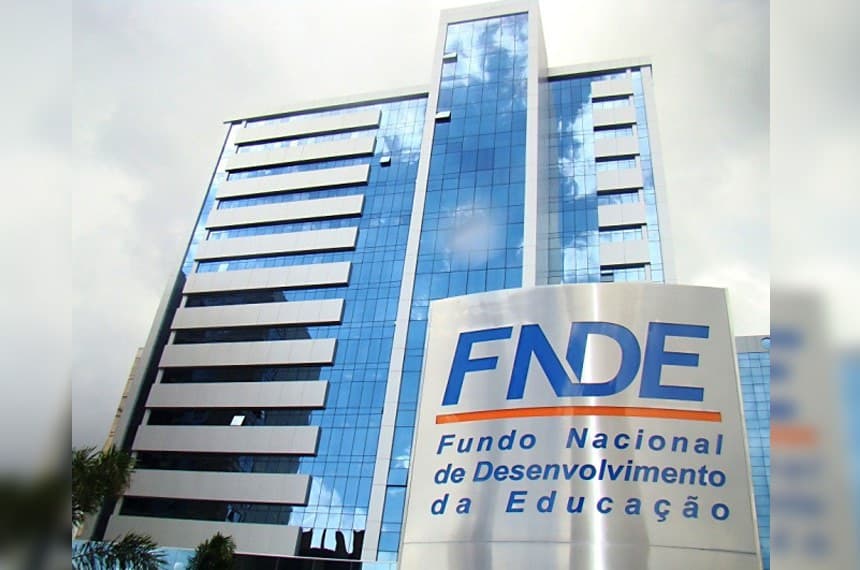 Brasil tem mil obras paradas na educação básica; 53 ficam no Amazonas
