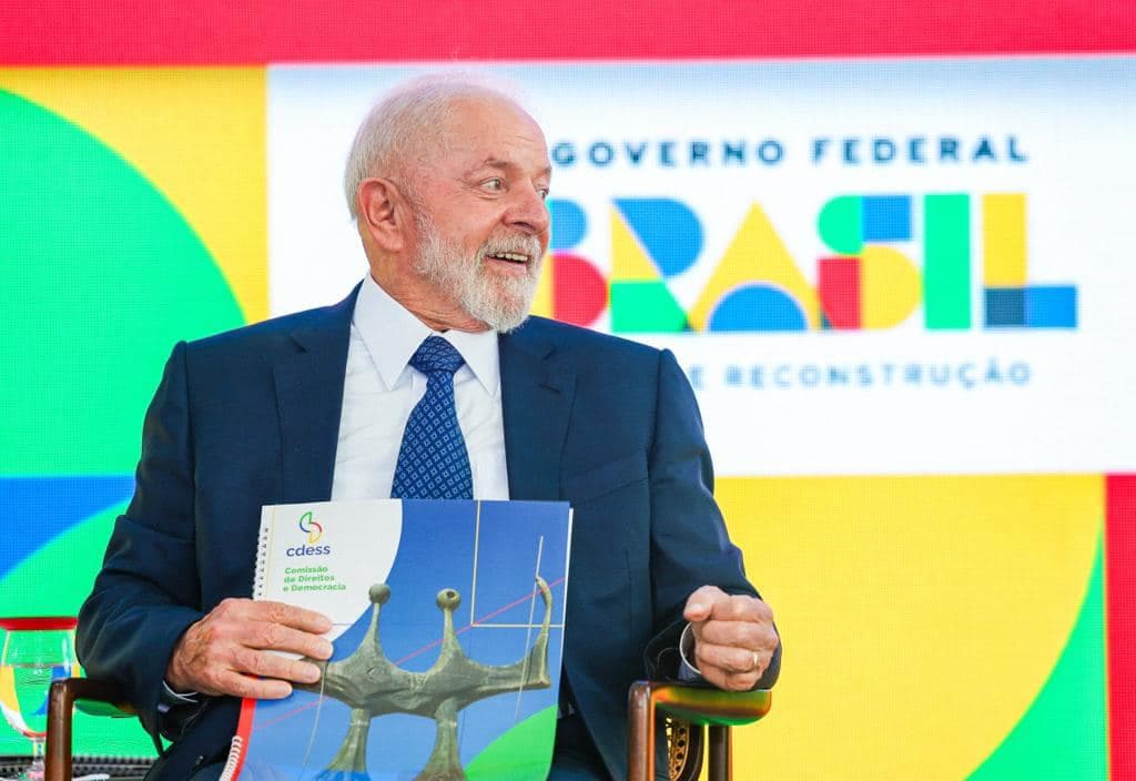 Governo Lula encerra ano com 54% de aprovação, indica Quaest