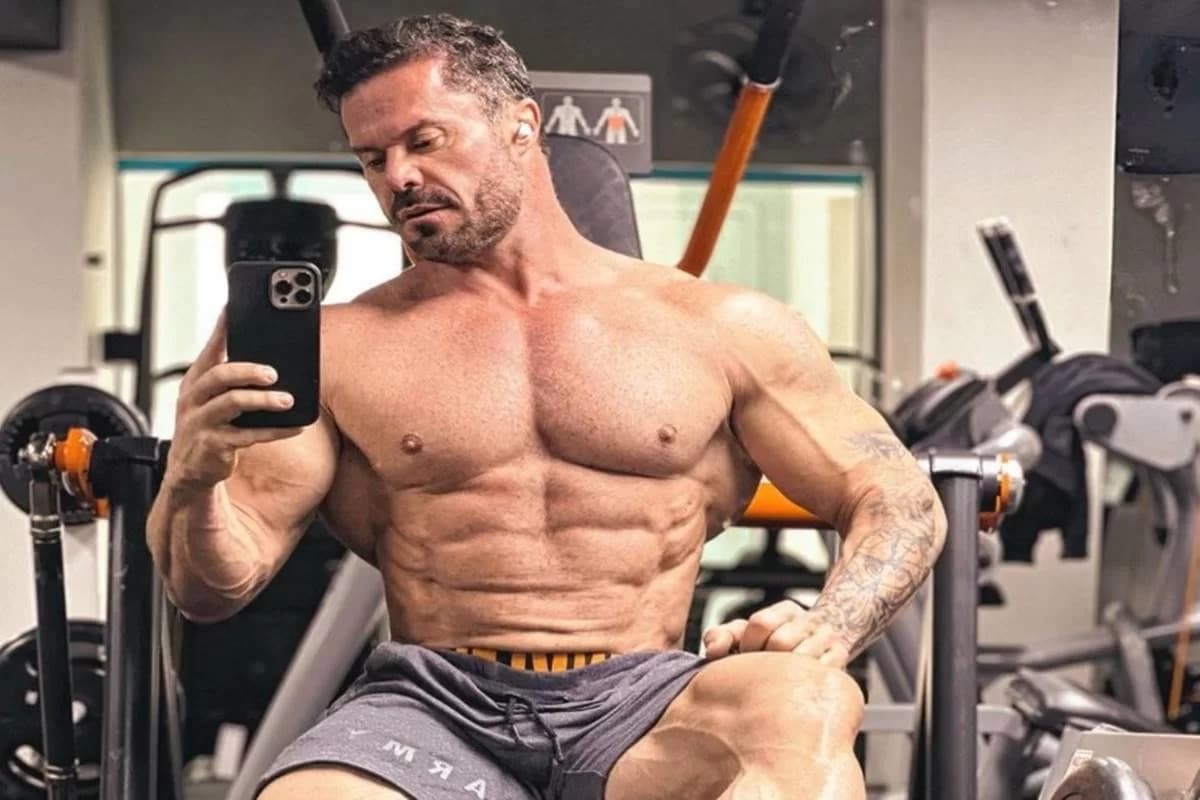 PF conclui inquérito e indicia influencer fitness, Renato Cariani, por tráfico de drogas