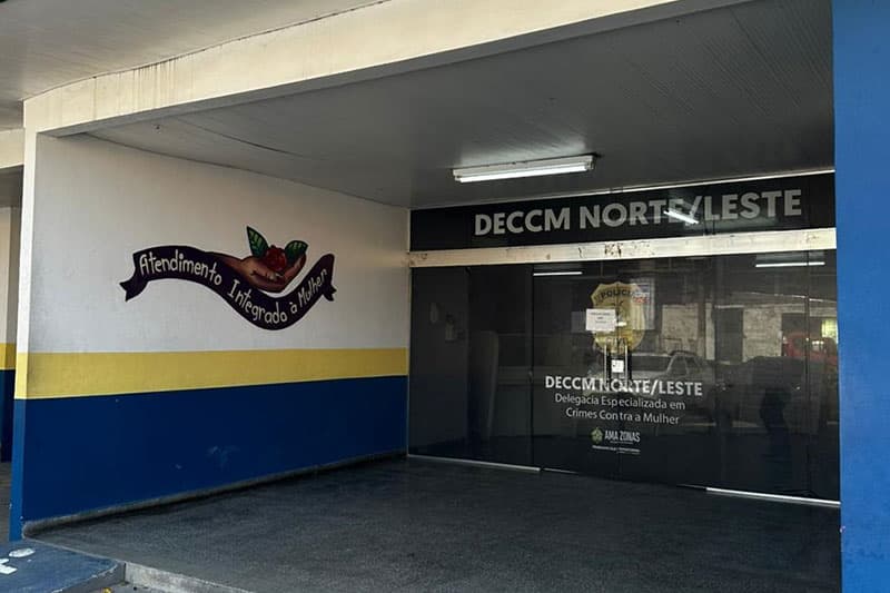 Homem que tentou matar a companheira esfaqueada é preso em Manaus