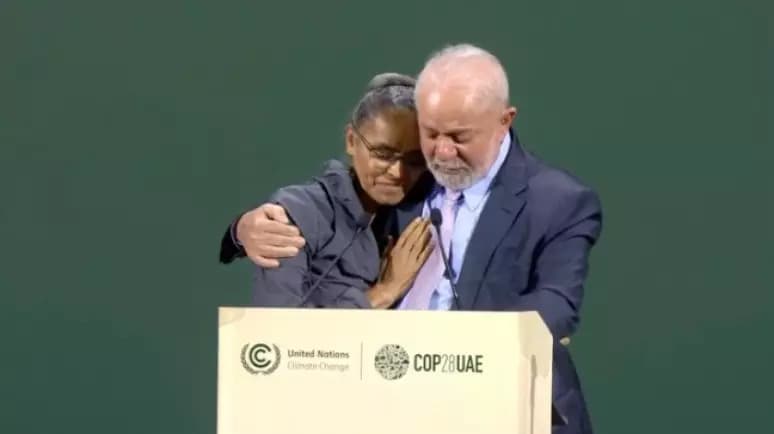 VÍDEO: Lula chora ao ceder a palavra a Marina Silva na COP 28