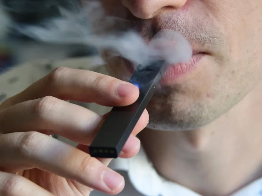 Anvisa aprova consulta pública sobre proibição de cigarro eletrônico