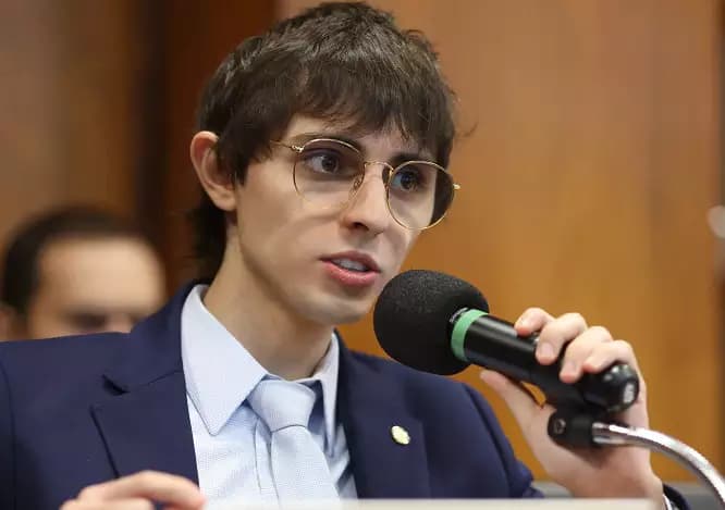 Amom Mandel recebe escolta da PF após intimidações e ameaças
