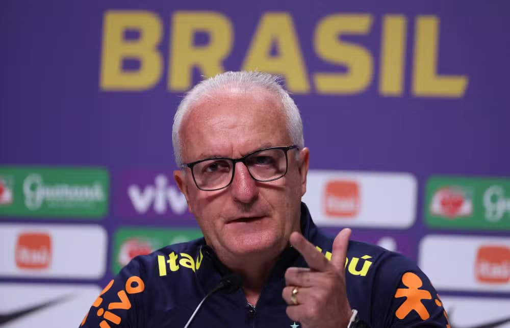 Dorival Júnior promete &#8220;seleção do povo&#8221; ao ser apresentado pela CBF