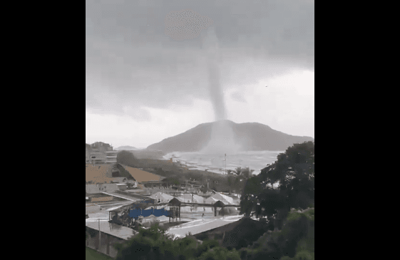 VÍDEO: Tromba d&#8217;água se forma em Santa Catarina; entenda o fenômeno