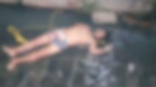 VÍDEOS: Homem tem corpo jogado em hip-hap após ter sido torturado e executado por &#8216;Tribunal do Crime, em Manaus