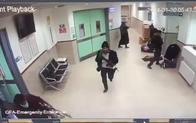 VÍDEO: Militares israelenses entram disfarçados em hospital da Cisjordânia e matam três palestinos, que seriam terroristas