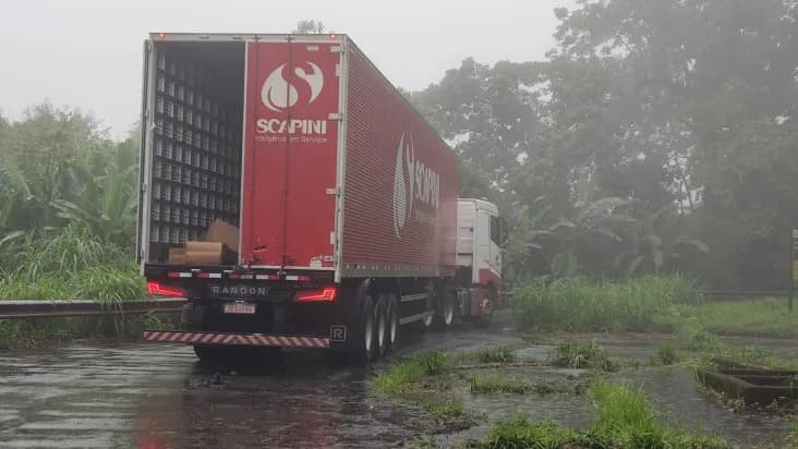 Mega-assalto a caminhão em SP acaba com três suspeitos mortos e 17 presos