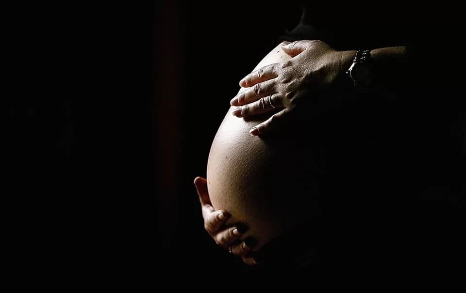 Mulher grávida e criança de 12 anos são feitas reféns por recém-saído de prisão no Distrito Federal