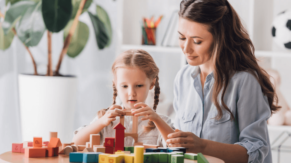 PL propõe atendimento psicológico prioritário para mães de crianças com autismo, no AM