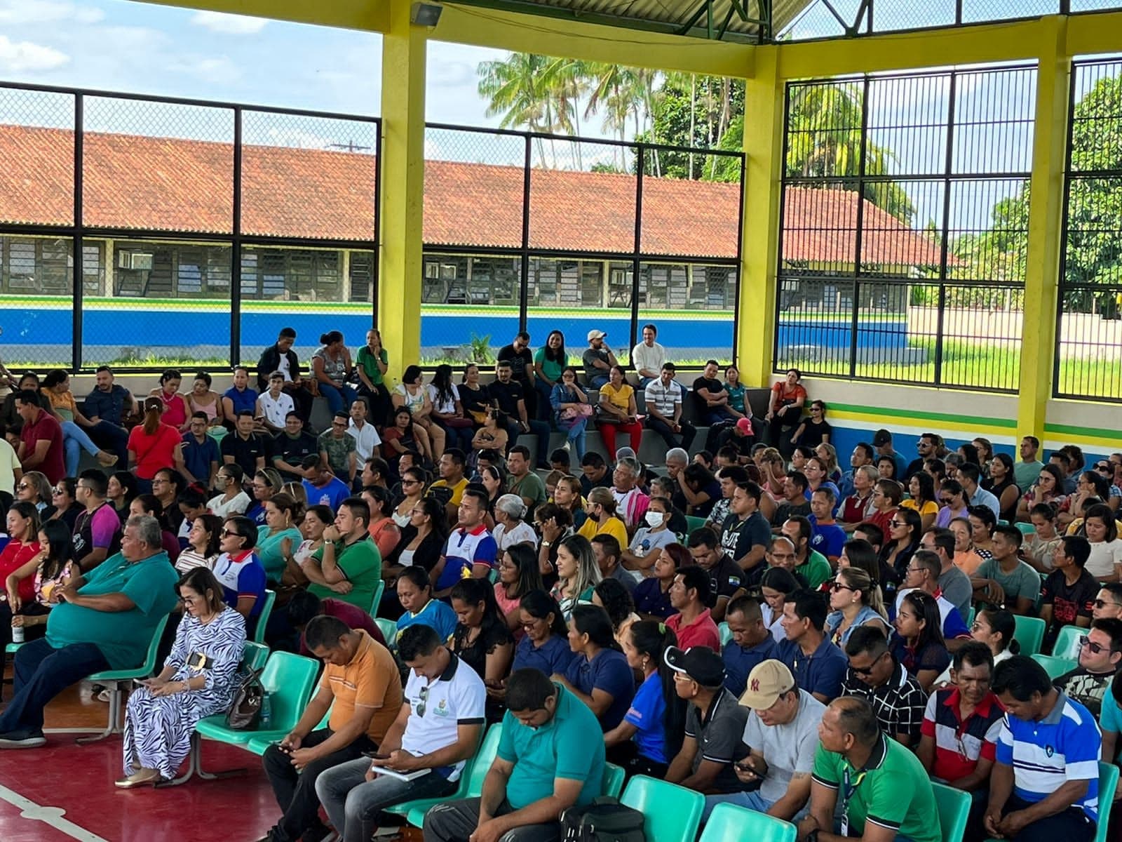 Justiça determina pagamento do piso salarial a professores de Amaturá, no interior do AM