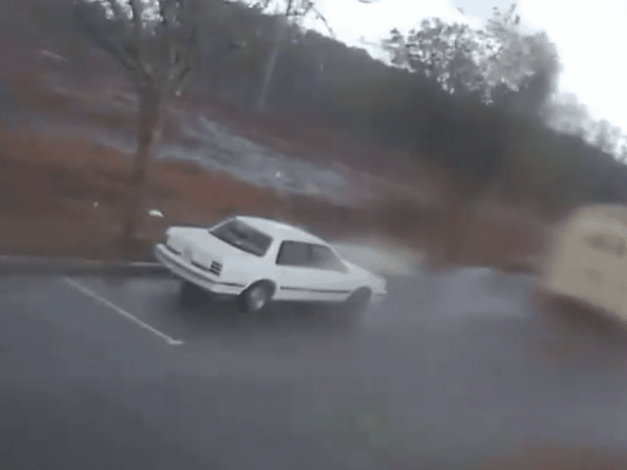 VÍDEO: Flórida registra passagem de tornado com ventos de até 160km/h