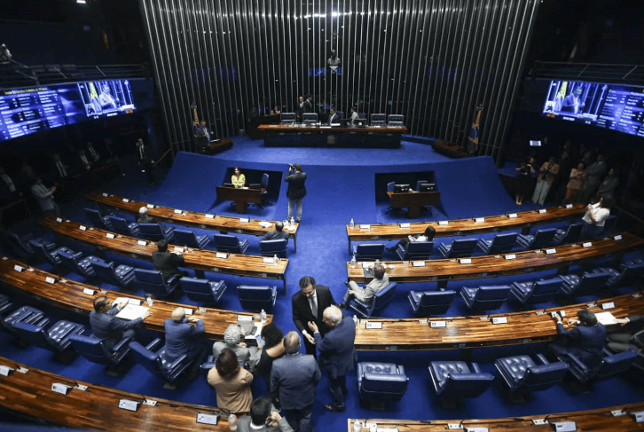 Senado debate proposta de fim da reeleição e ampliação do mandato para 5 anos