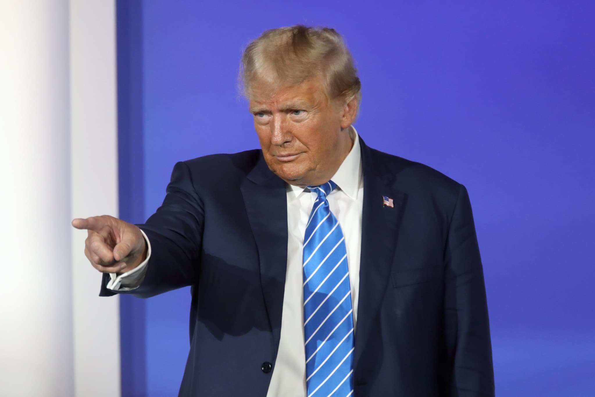 Trump promete que, se eleito, libertará os presos pelo ataque ao Capitólio dos EUA