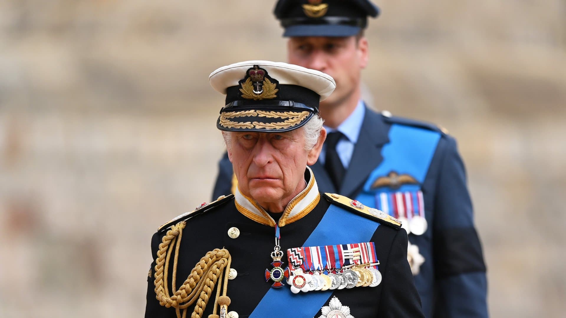Rei Charles III é diagnosticado com câncer, comunica Palácio de Buckingham