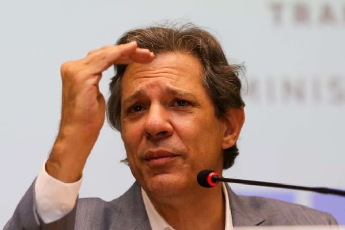 Haddad cancela viagem à Europa a pedido de Lula para se dedicar a &#8220;temas domésticos&#8221;