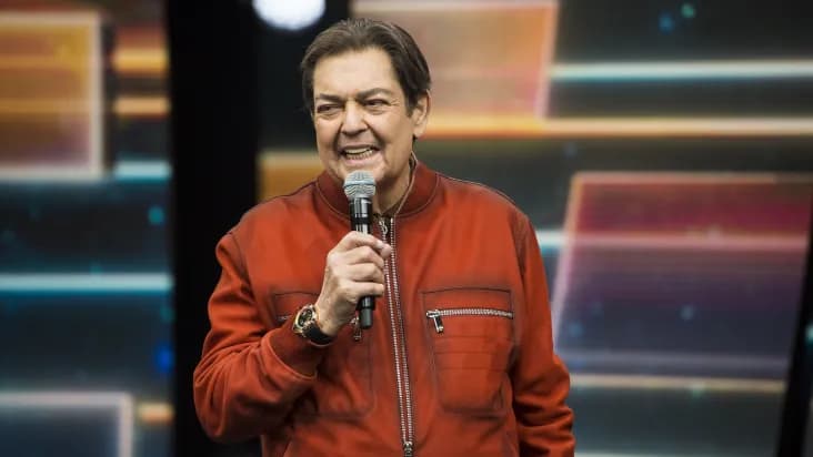 Faustão segue internado e consciente, diz hospital