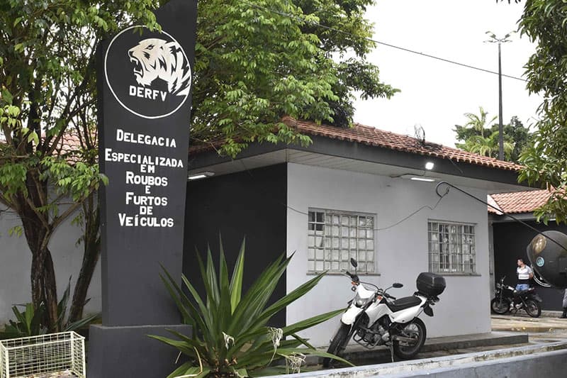 Homem investigado por furtos a residências é preso em Manaus
