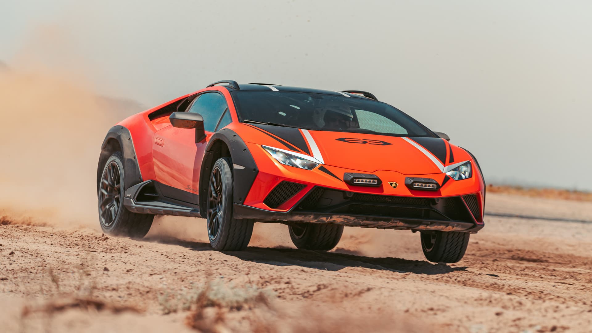 Lamborghini lança no Brasil carro de R$ 4 milhões &#8220;à prova de buraco&#8221;