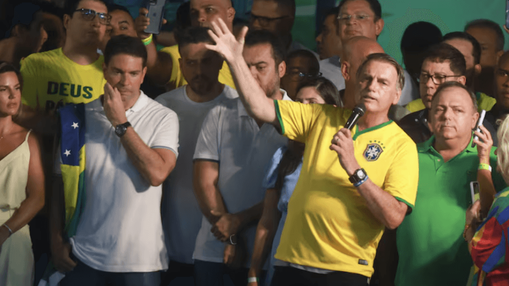 Bolsonaro lança Ramagem no Rio: &#8220;Mundo cai na cabeça dele. Como vem caindo também na minha cabeça&#8221;