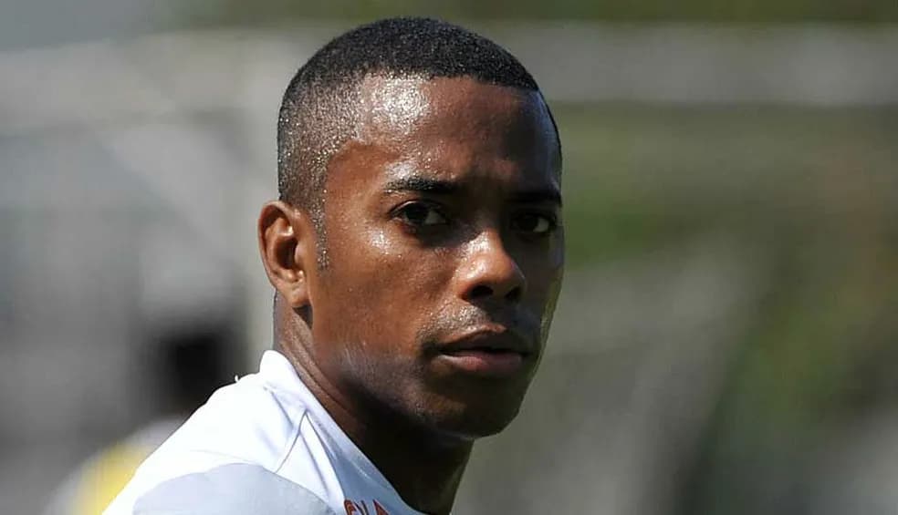 Condenado, Robinho multiplicou patrimônio e registrou bens em nome de parentes