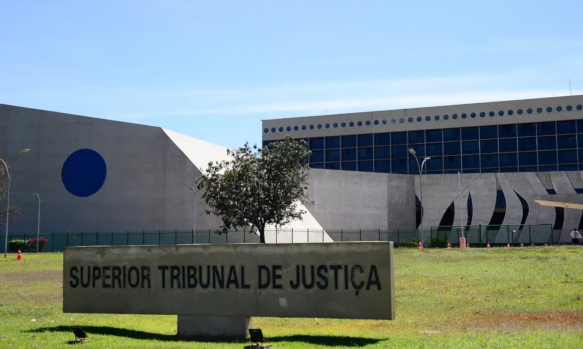 STJ afasta crime de estupro em caso de homem de 20 anos que engravidou menina de 12