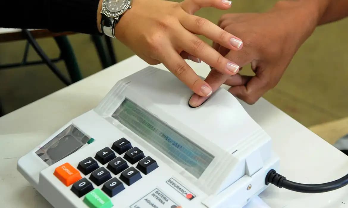 TRE alerta: mais de 75 mil eleitores do Amazonas têm até o dia 19 de maio para se regularizar