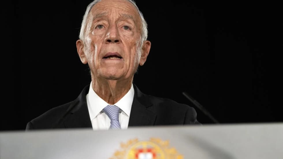 &#8220;Temos que pagar os custos&#8221;, diz presidente de Portugal sobre escravidão e crimes coloniais