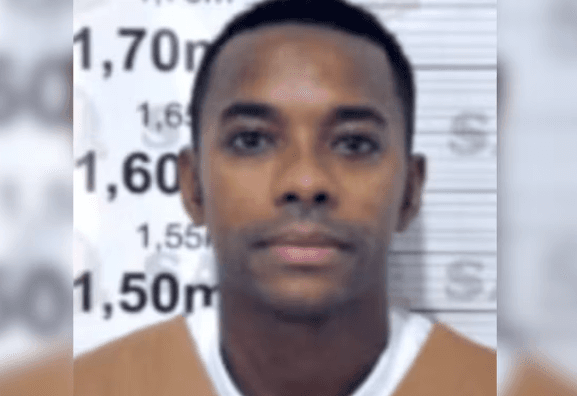 Defesa de Robinho faz novo recurso ao STF e pede liberdade do ex-jogador