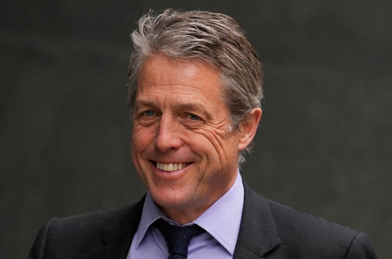 Ator Hugh Grant entra em acordo e encerra processo contra jornal inglês