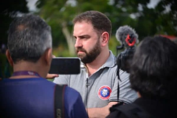 Filho de Lula é acusado de agressões físicas e psicológicas por ex-companheira, segundo site