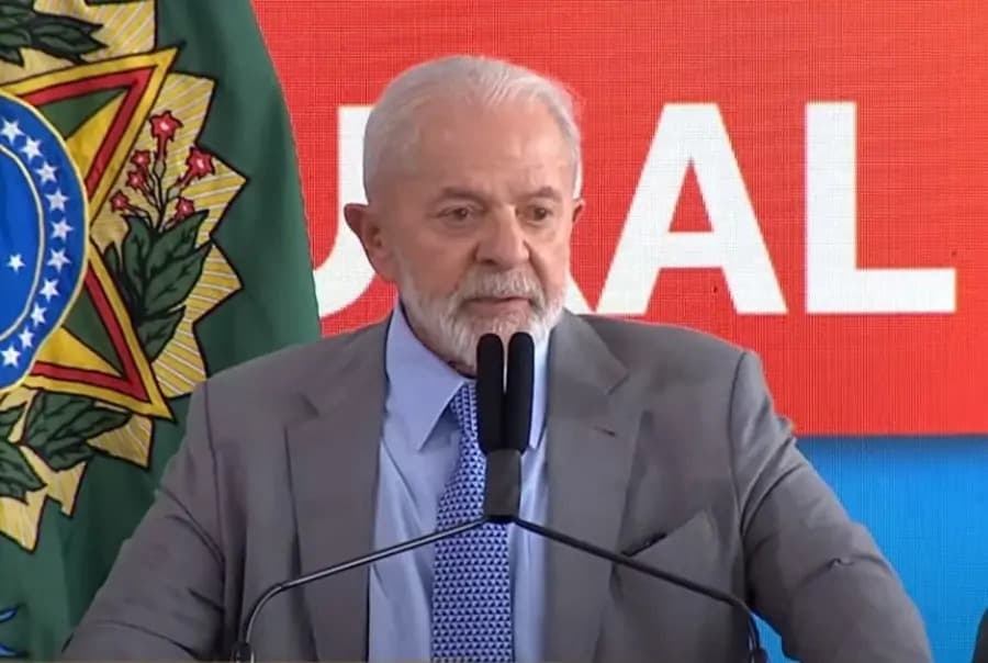 VÍDEO: Lula volta a mandar indireta a Musk: &#8220;Nunca produziu um pé de capim no país&#8221;