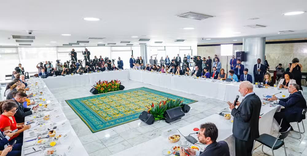VÍDEO: Lula diz que &#8220;não se preocupa com atos de fascistas&#8221;, ao comentar manifestação de Bolsonaro