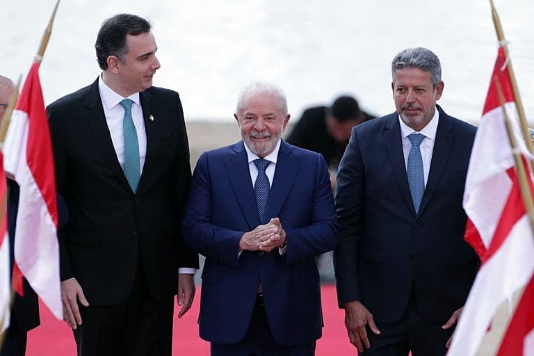 Lula, Pacheco e Lira participam da &#8216;Marcha dos Prefeitos&#8217;, que começa nesta terça-feira em Brasília