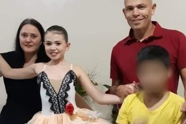 &#8220;Se possível, faria de novo&#8221;, confessa adolescente que matou pais e irmã, em SP