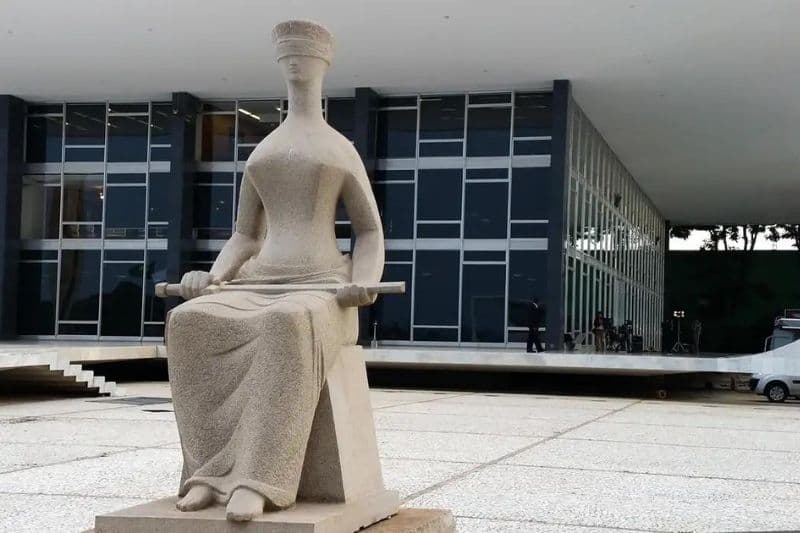 STF suspende lei estadual do Amazonas que proíbe linguagem neutra nas escolas