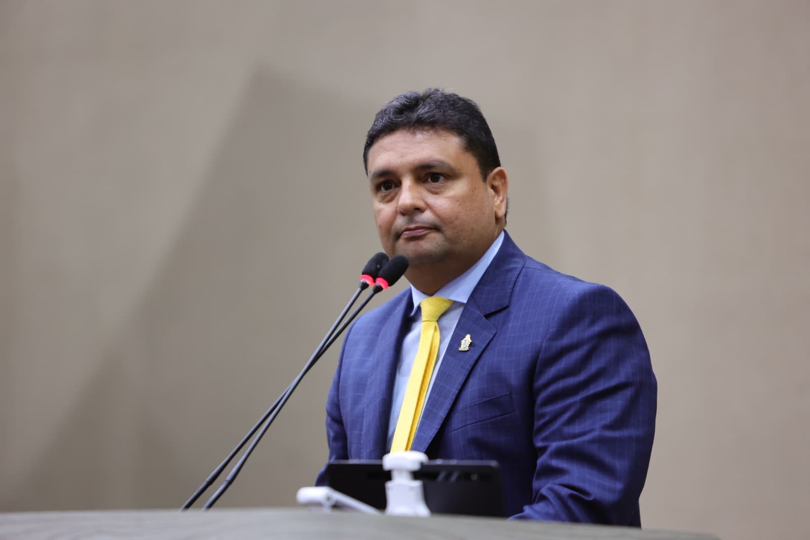 Caio André assegura realização de concurso da CMM apesar de ação do Ministério Público
